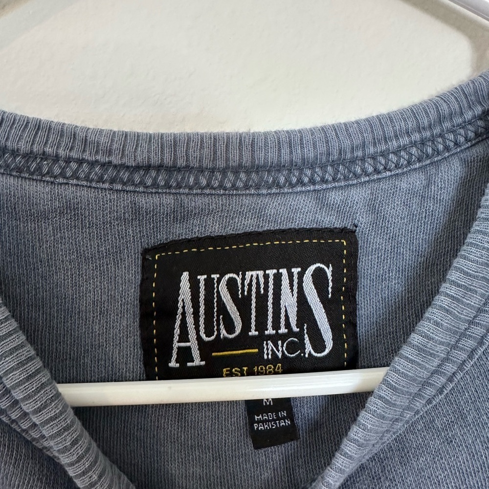Austin Clothing Co. Blue Crew Neck Sweater - Picture 2 of 3